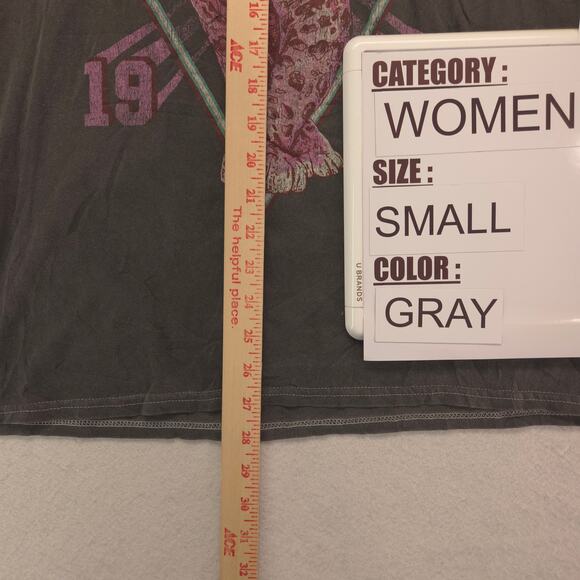 Def Leppard Band Graphic Long Sleeve Crew Neck Shirt Womens Size Small S Gray - Picture 6 of 9